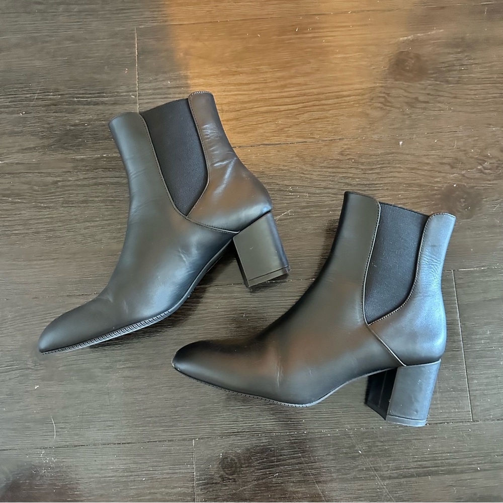 Stuart Weitzman Yuliana 60 Black Leather Heel Chelsea Bootie